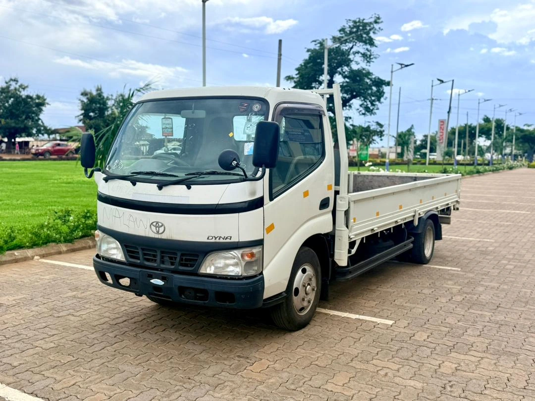 UNREGISTERED TOYOTA DYNA 2 TONNER LONG CHASSIS