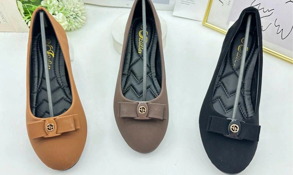 Flat shoes