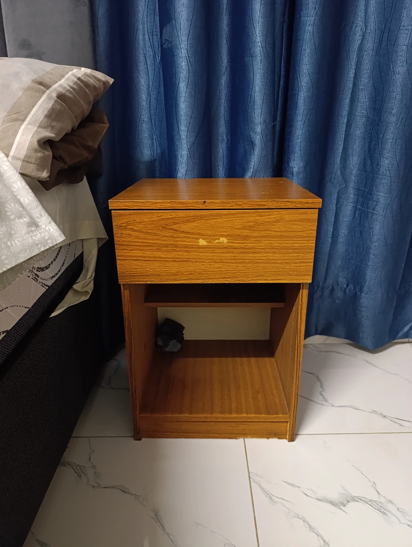 Bed side table
