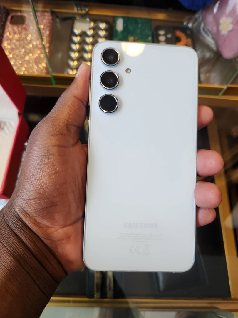 Samsung Galaxy S24 FE