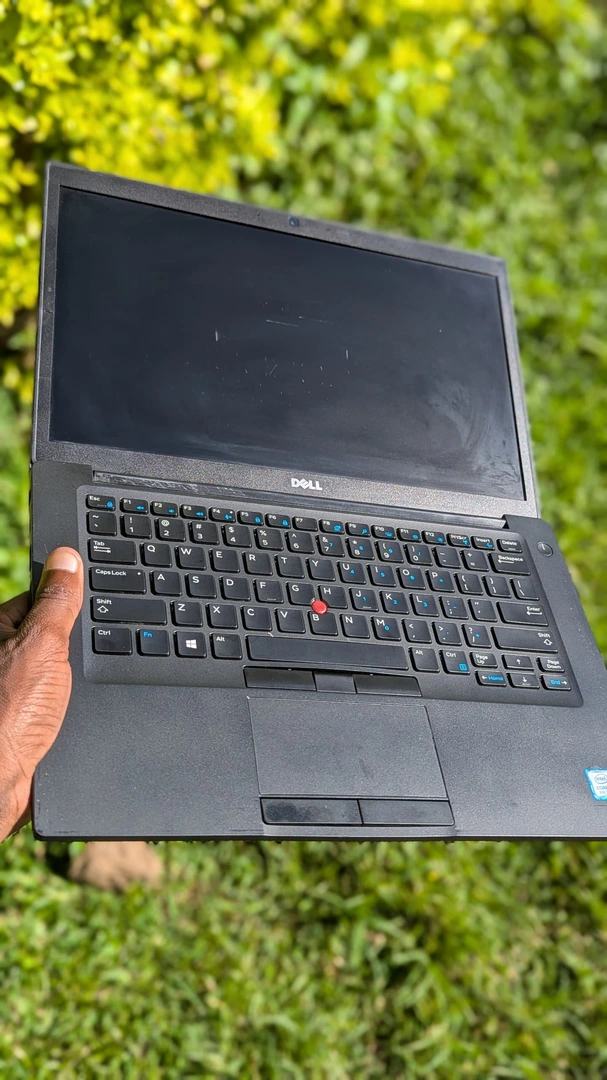 DELL LATITUDE 7490 LAPTOP