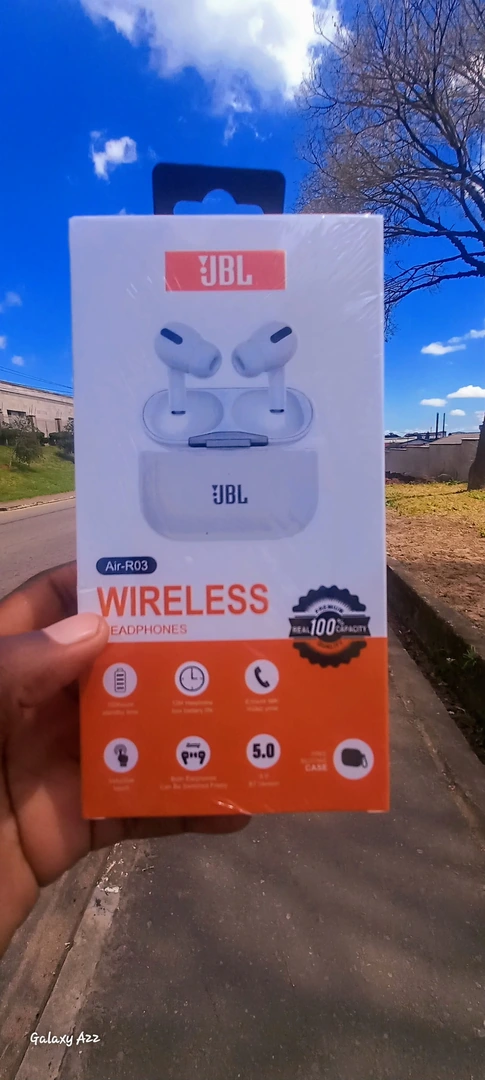 JBL AND ULTRA PODS