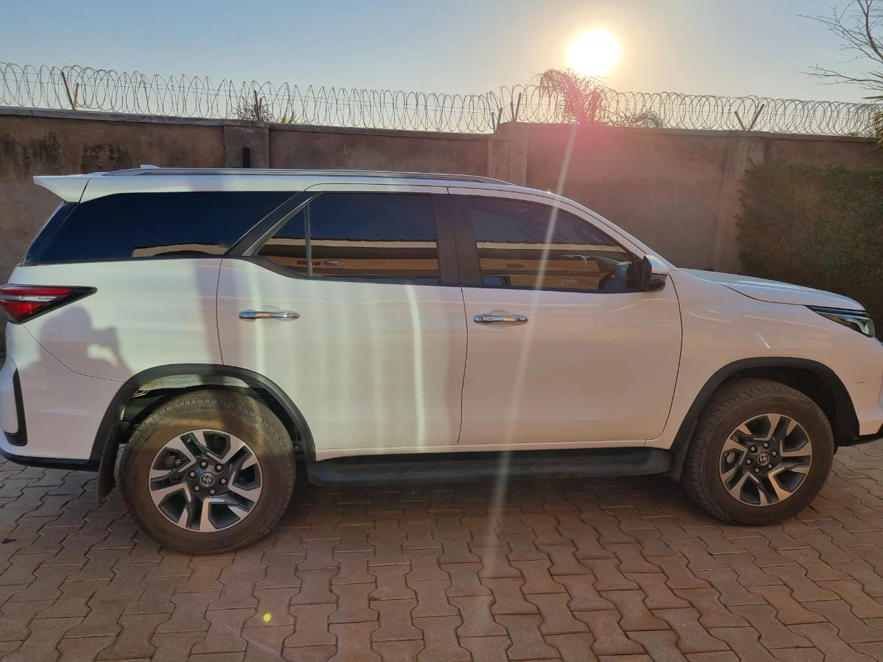 2025 TOYOTA FORTUNER