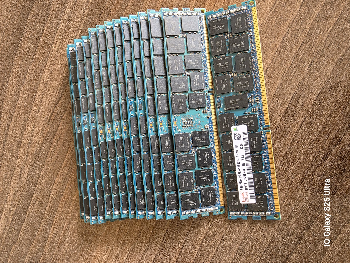 Server Ram DDR3 ECC 8GB  ram 10600R