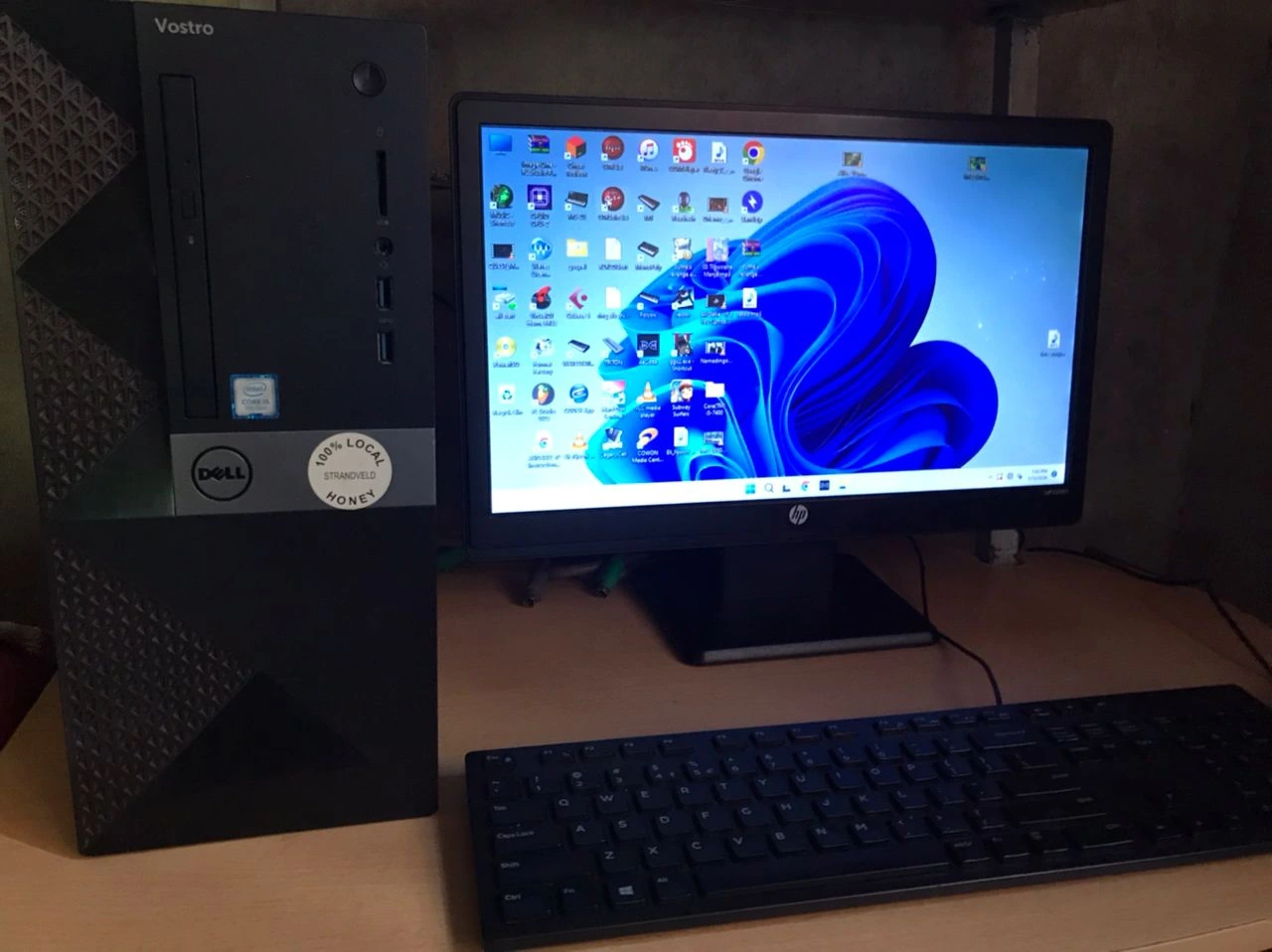 Dell Vostro 3668 (Mini Tower) Intel Core 15-7400 (7th Generation)