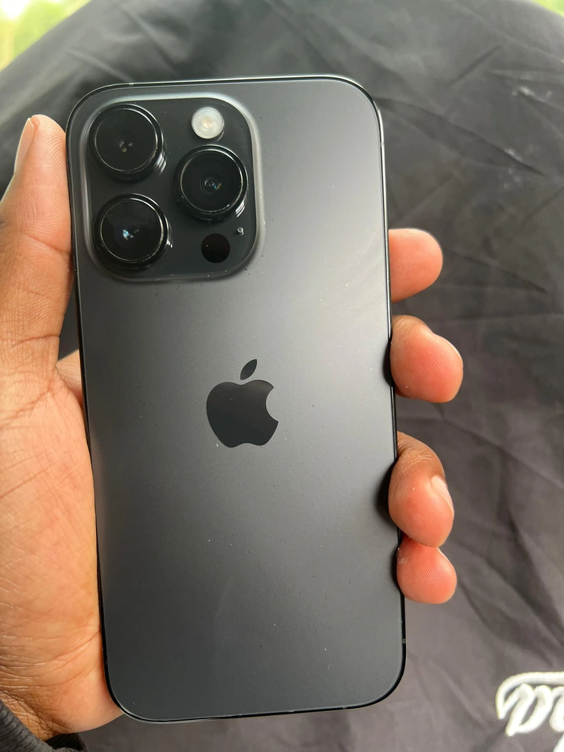 iPhone 14pro midnight USA version 🇺🇸 128GB BH 90% M