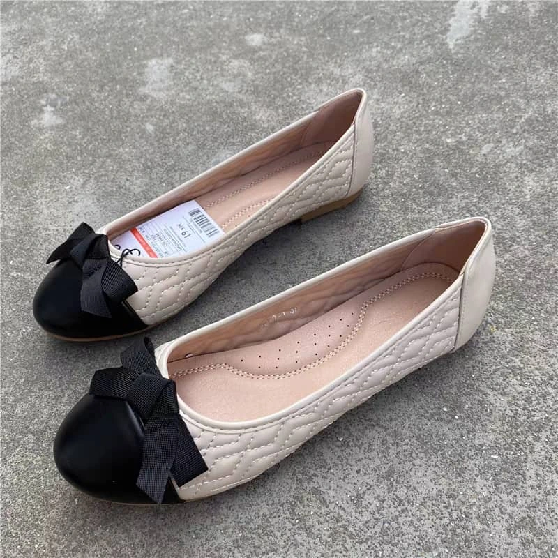 Bow flat shoes
