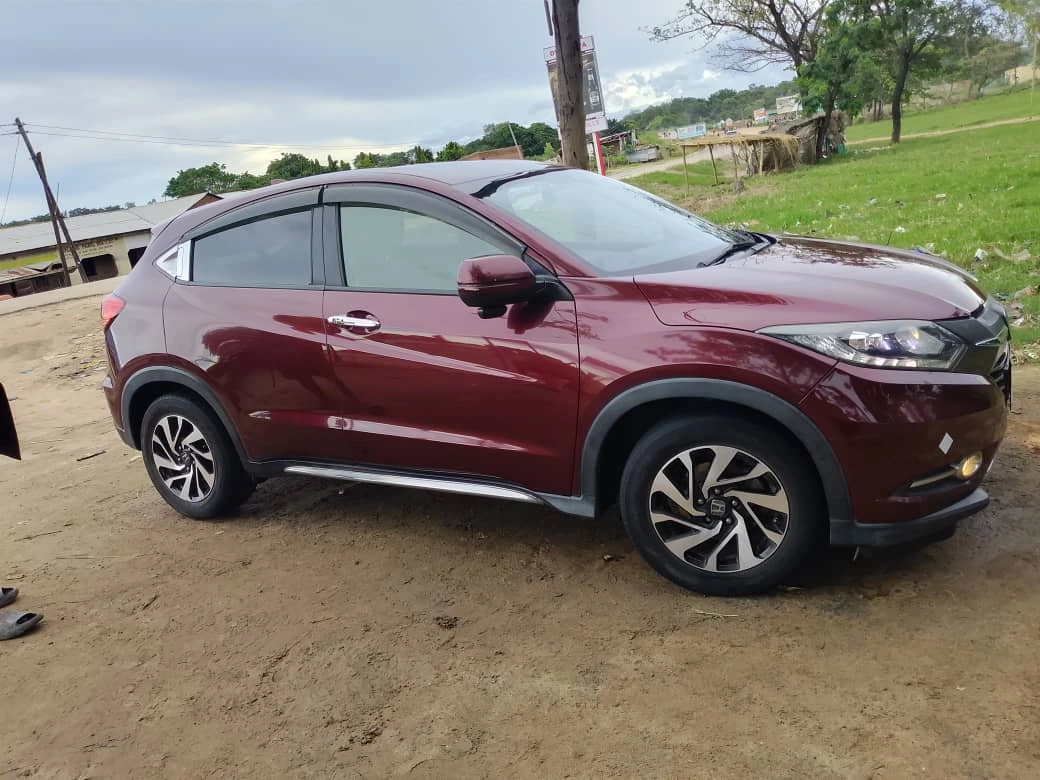 Unregistered Honda vezel  Non hybrid  2016 model 48000 kms Good condition  42 million  Lilongwe  0994026270