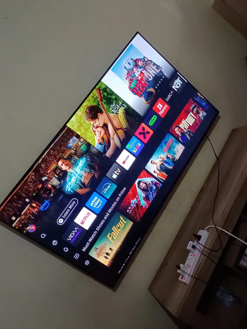 65 inch smart tv