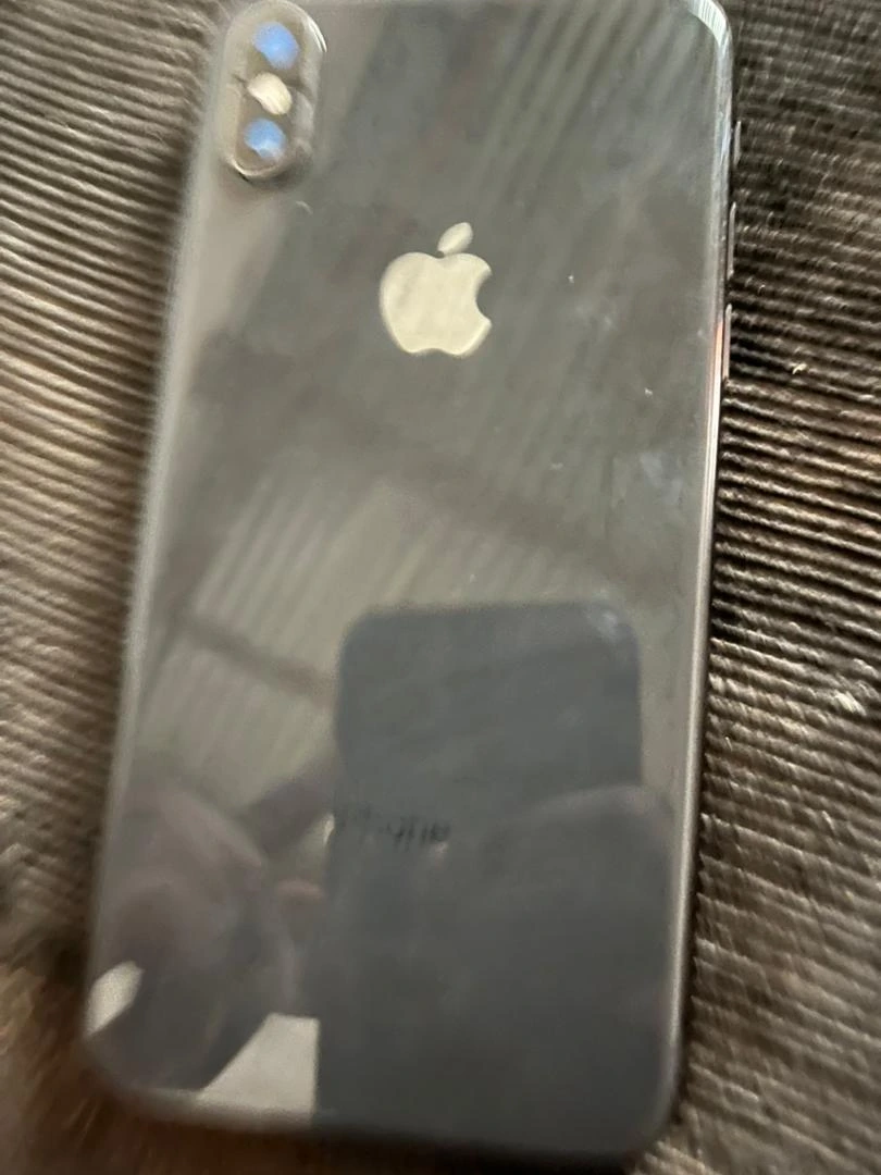 Iphone X..256GB..570K