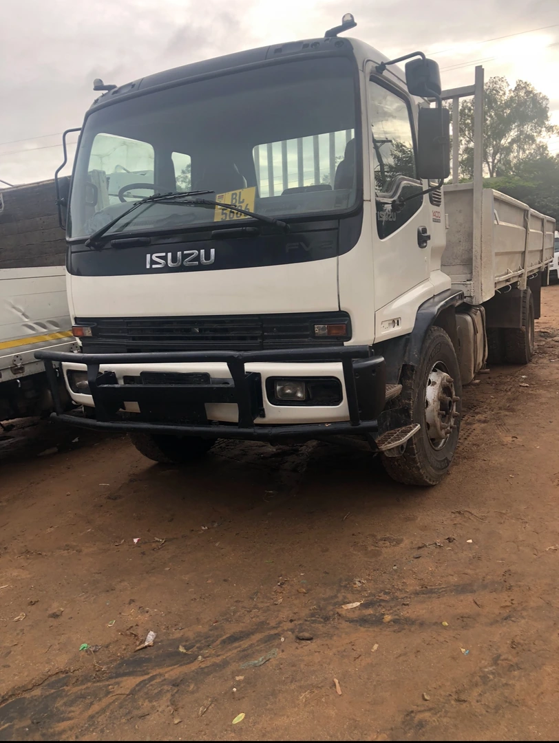 Isuzu 15 tons truck
