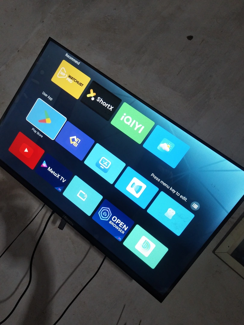 SMART TV FLAMELESS 32INCH +WALL MOUNT