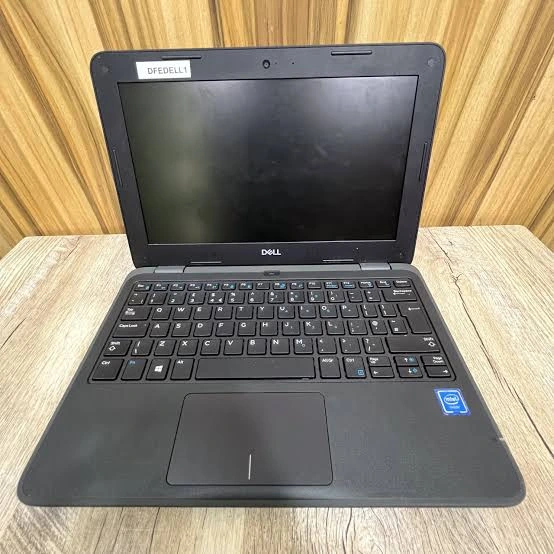 Dell latitude 3190*